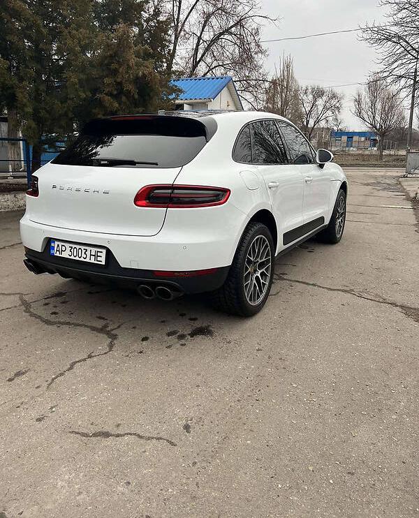 Porsche Macan 2015