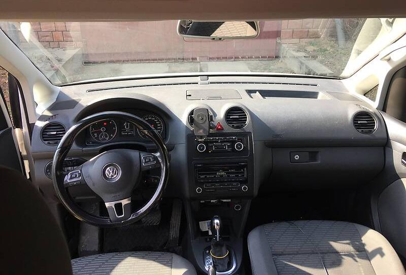 Volkswagen Caddy пасс. 2011