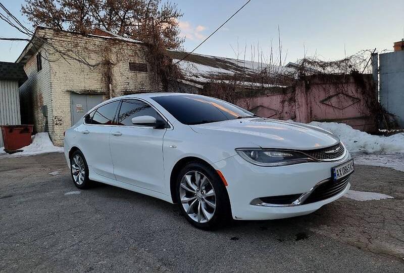 Chrysler 200 2015