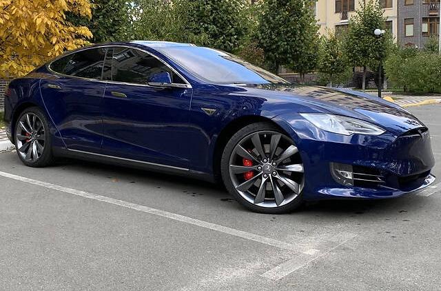 Tesla Model S P85D 2015