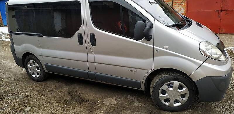 Renault Trafic пасс. 2008