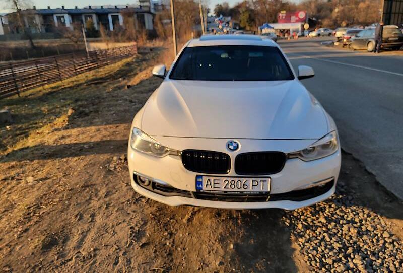 BMW 328 328 xDrive 2016