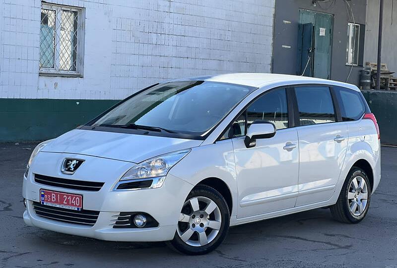 Peugeot 5008 2011