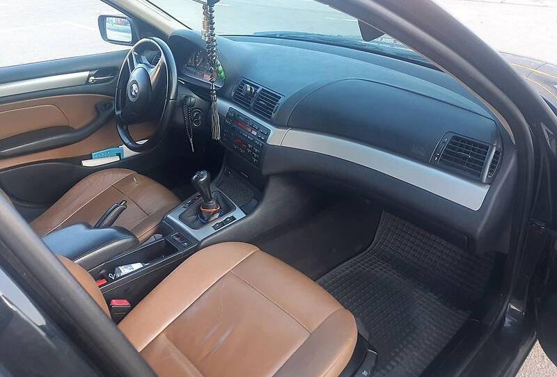 BMW 320 2004