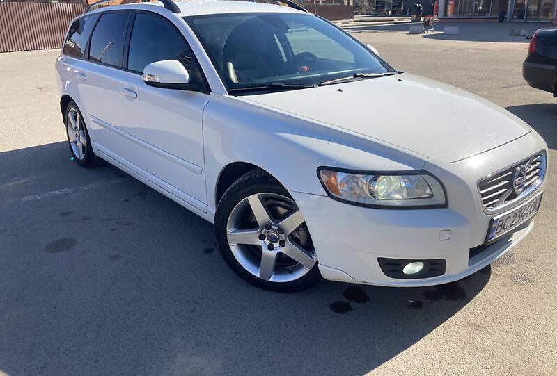 Volvo V50 R Design 2010