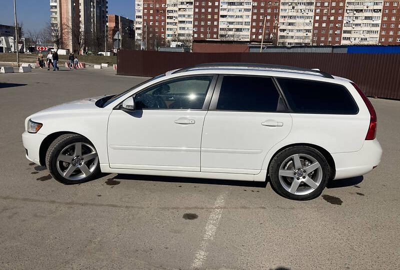 Volvo V50 R Design 2010