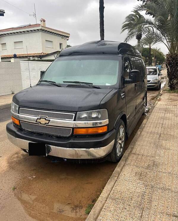 Chevrolet Express пас LT 2011