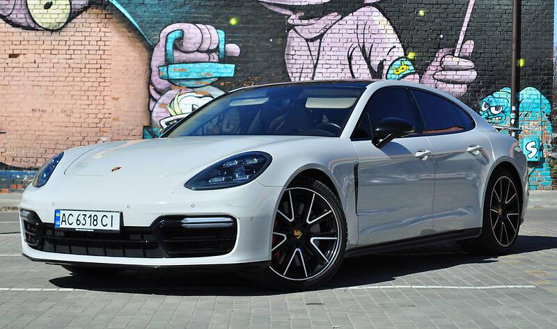 Porsche Panamera   2016