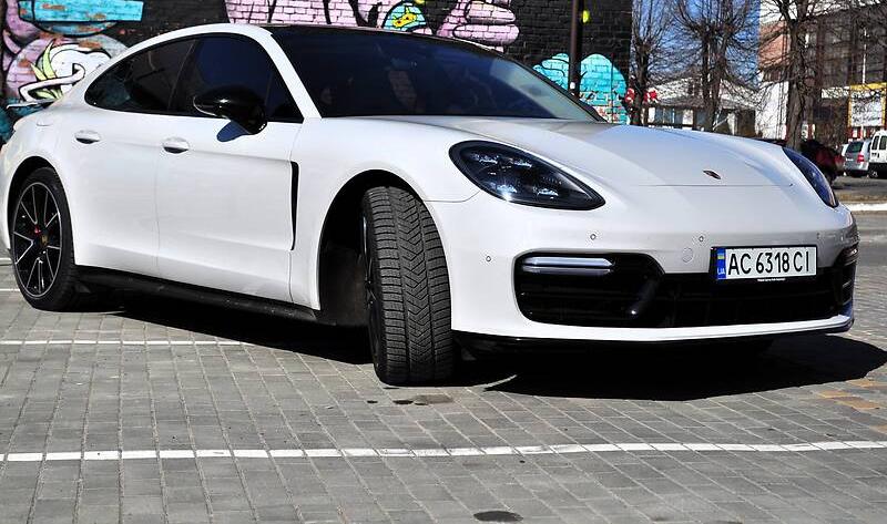 Porsche Panamera   2016