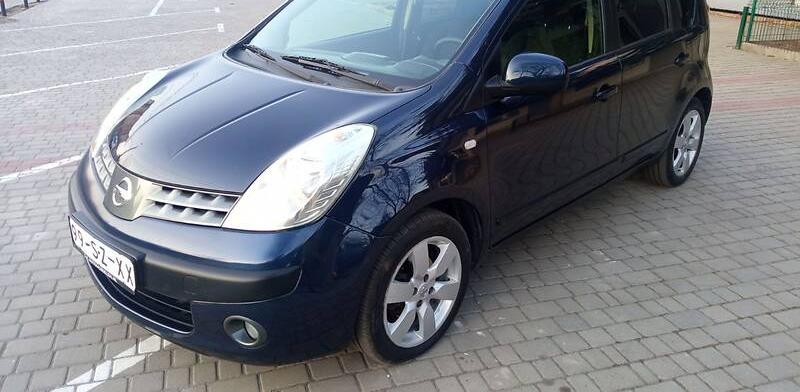 Nissan Note CLIMA 2006