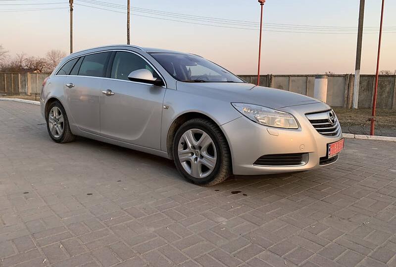 Opel Insignia Sports Tourer 2010