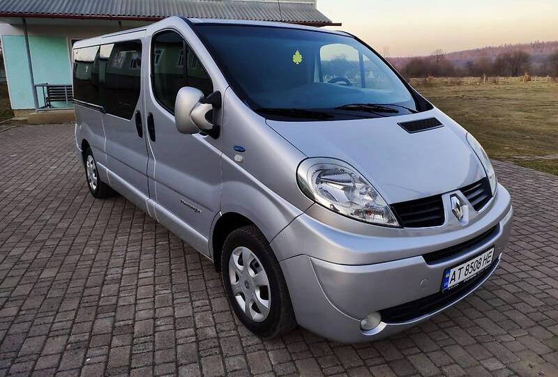 Renault Trafic пасс. 2010