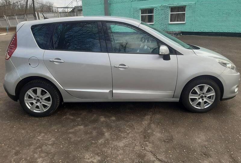Renault Scenic 2012