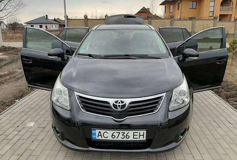 Toyota Avensis 2011
