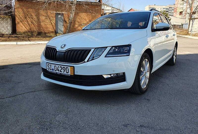 Skoda Octavia A7 STYLE CANTON 2017