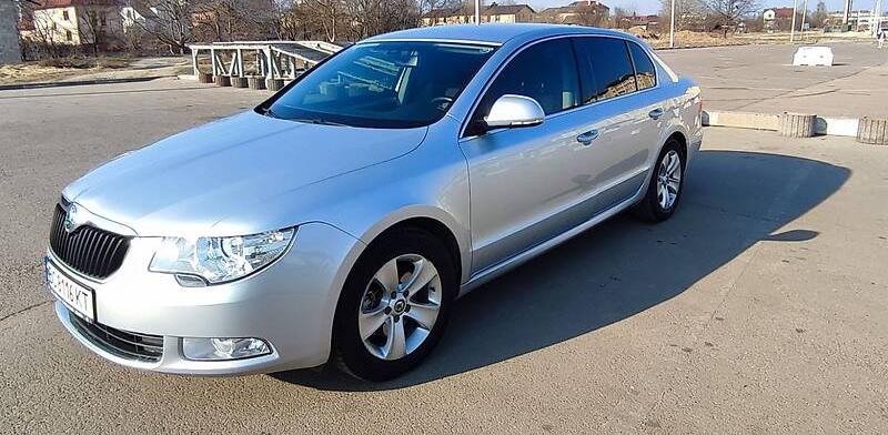 Skoda Superb 2012