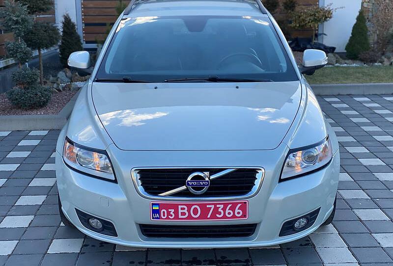 Volvo V50 2011