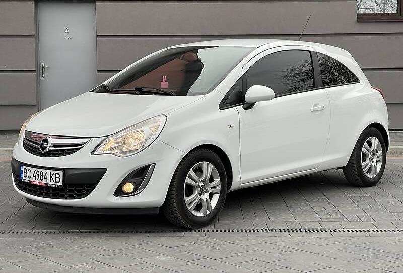 Opel Corsa COSMO 2013