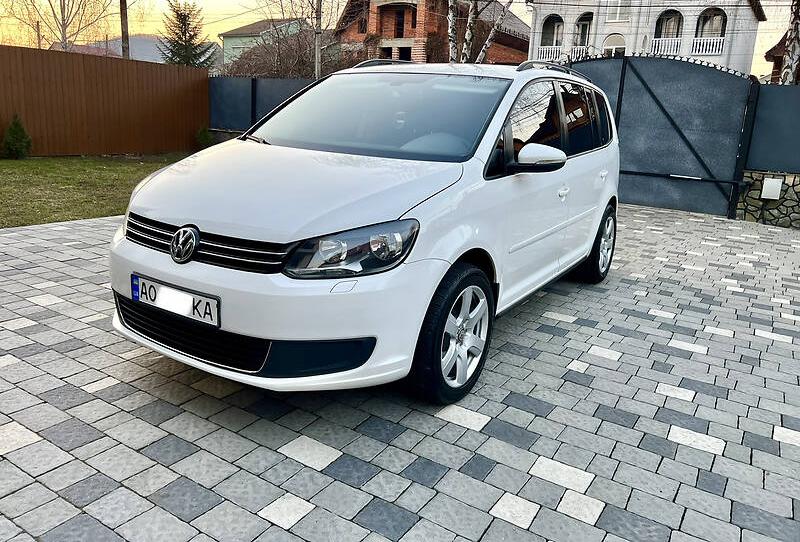 Volkswagen Touran 2012