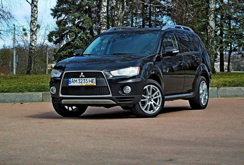 Mitsubishi Outlander XL 3 2010