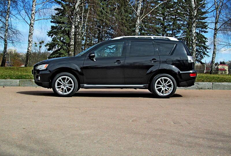 Mitsubishi Outlander XL 3 2010
