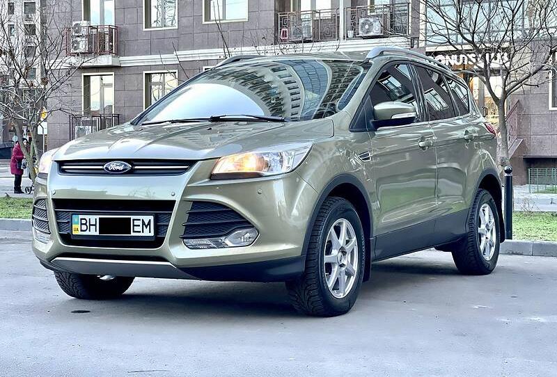 Ford Kuga O F F I C I A L 2014