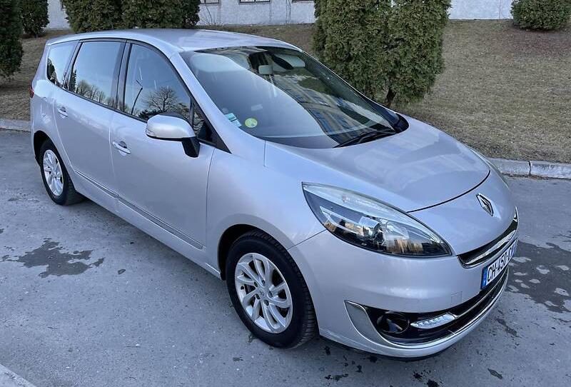 Renault Grand Scenic 2012