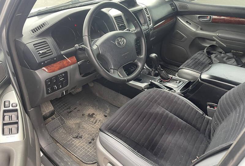 Toyota Land Cruiser Prado 120 D24d 2004