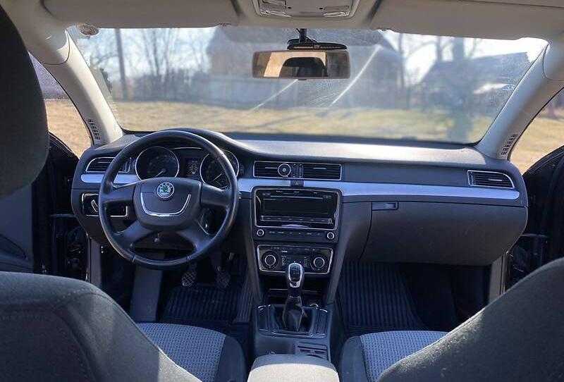 Skoda Superb 2012