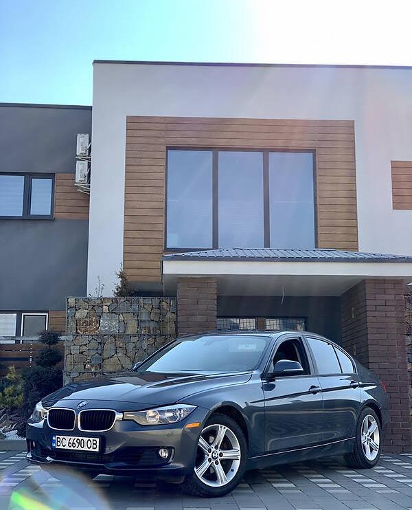 BMW 328 xDrive 2014