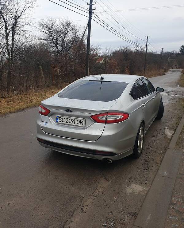 Ford Fusion 2012