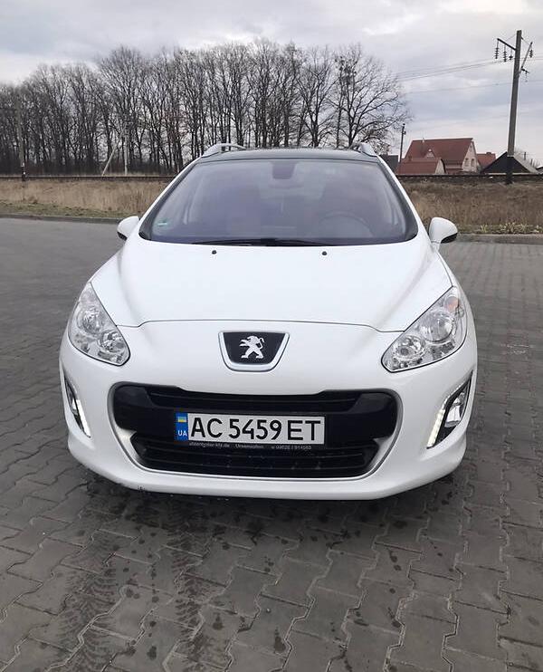 Peugeot 308 SW 2012