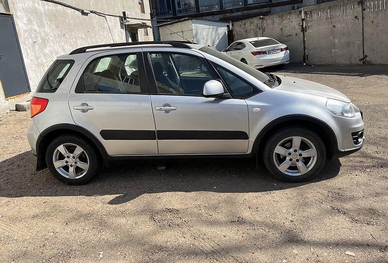Suzuki SX4 AWD  2012