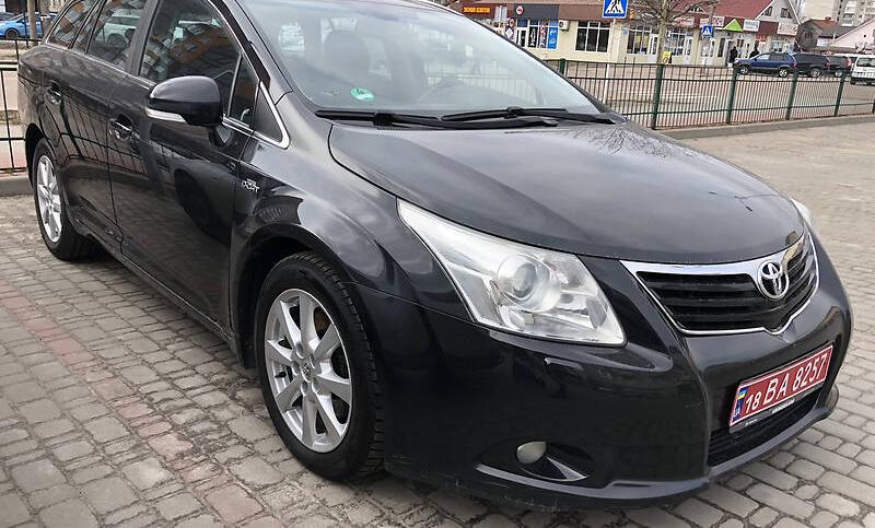 Toyota Avensis 2010