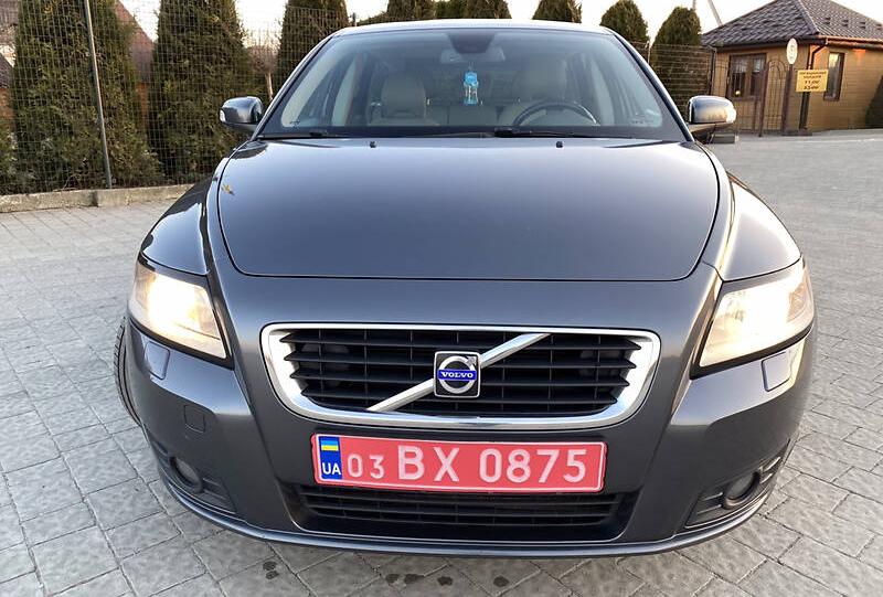 Volvo V50 2009