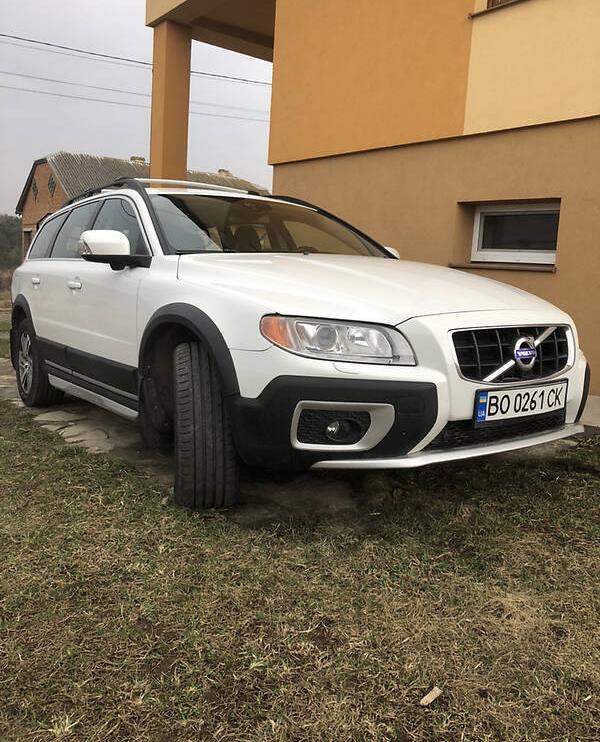 Volvo XC70 2011