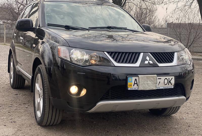 Mitsubishi Outlander XL Maximal  2009