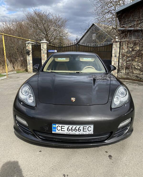 Porsche Panamera 2012