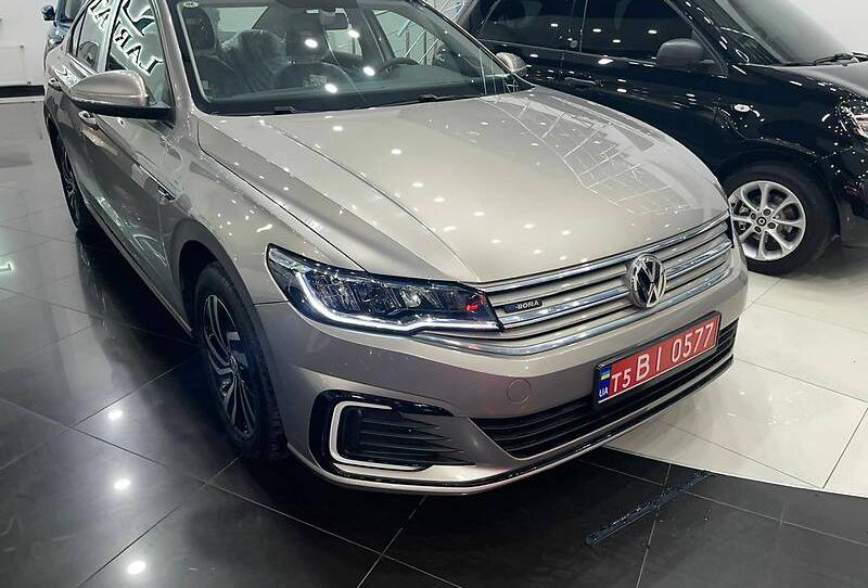 Volkswagen e-Bora   2019