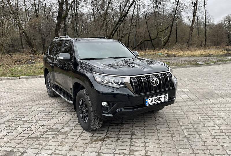 Toyota Land Cruiser Prado 150 2021