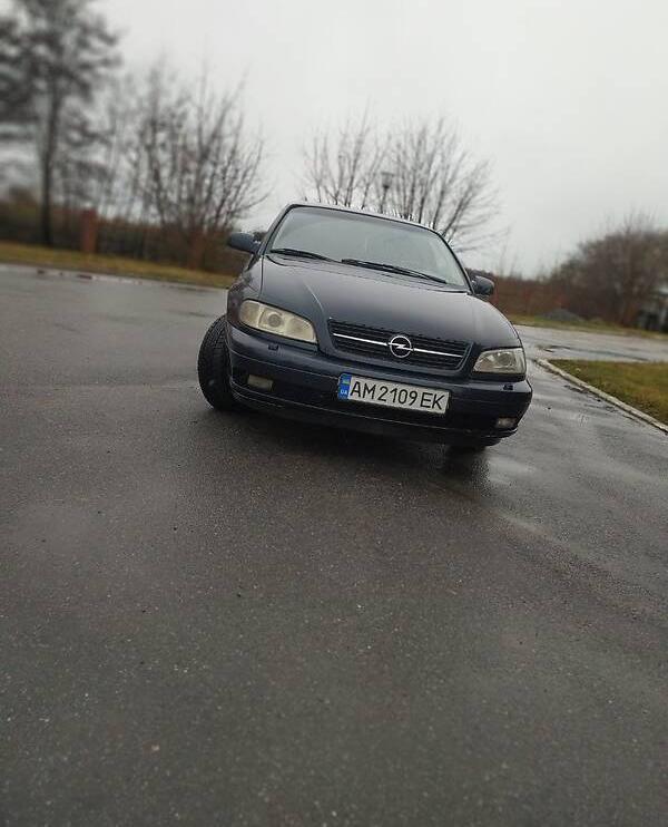 Opel Omega 1999