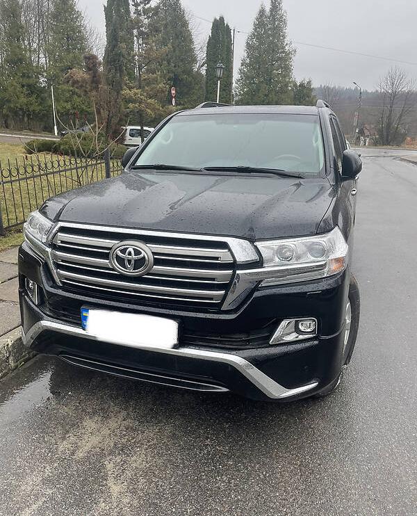 Toyota Land Cruiser 200 2020
