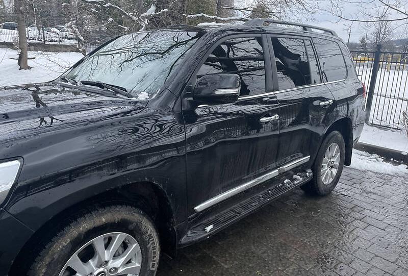 Toyota Land Cruiser 200 2020