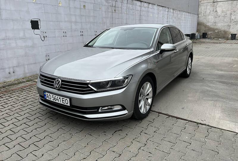 Volkswagen Passat B8 highline 4MOTION 2015
