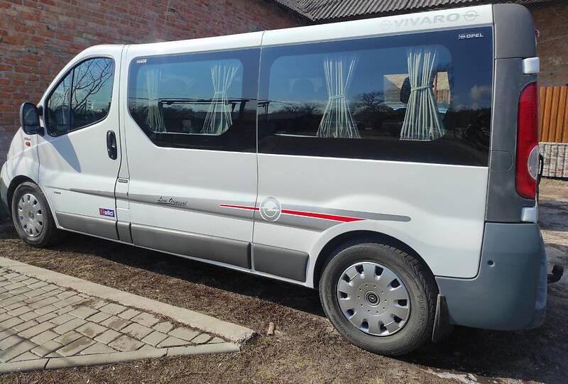 Opel Vivaro пасс. 2007