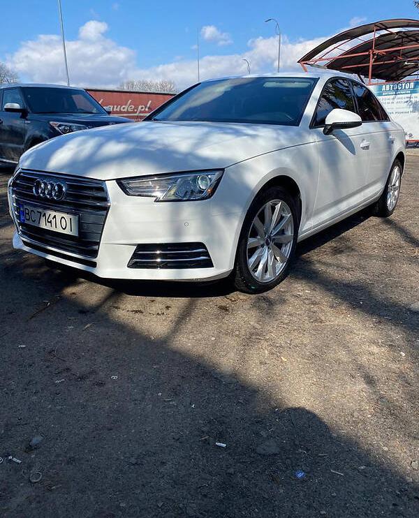 Audi A4 B9 2015