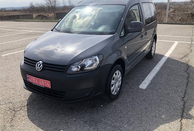Volkswagen Caddy пасс. Jakoo  2013