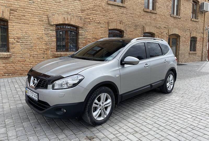 Nissan Qashqai+2 2012