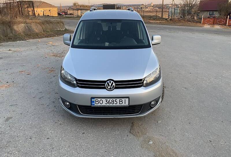 Volkswagen Caddy пасс. 2011