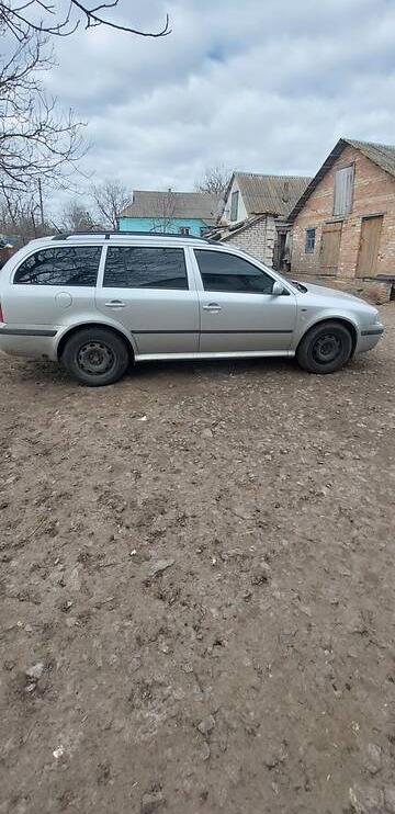 Skoda Octavia Tour ambiente 2000